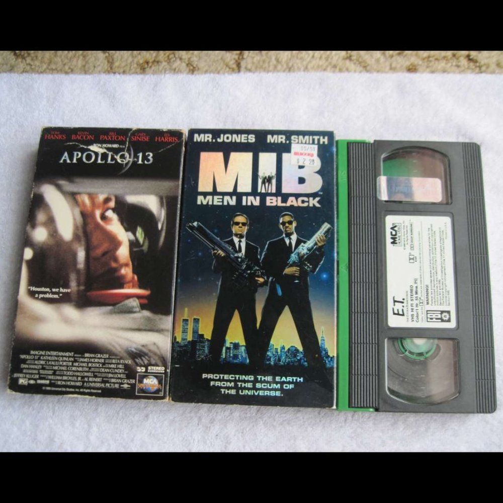 Apollo 13 Hanks Men in Black Smith Jones ET Green VHS Cassette Tape Bundle $3